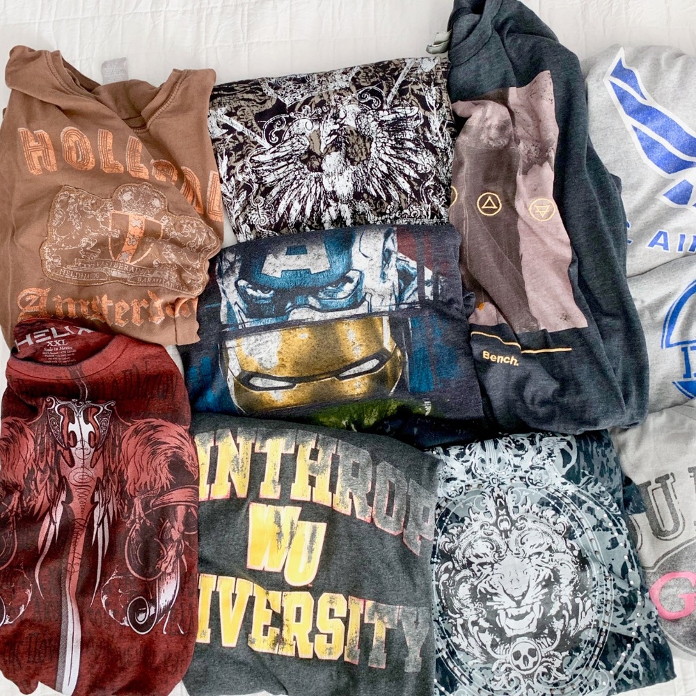 2 Vintage Tee Graphic Surprise Bundle - Picture 4 of 8